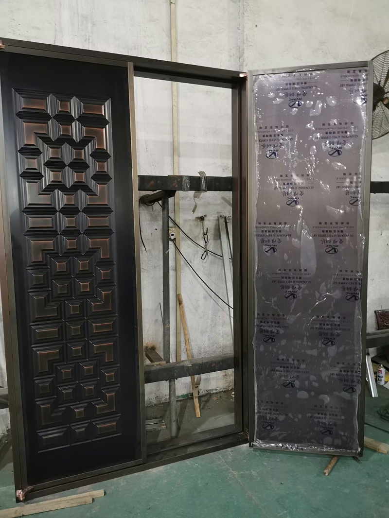 愛(ài)唯銅門